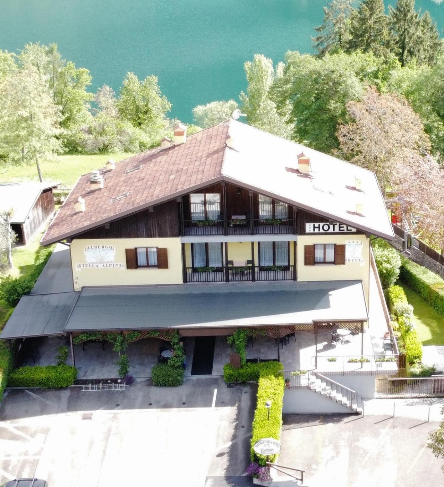 Albergo Stella Alpina テンノ エクステリア 写真