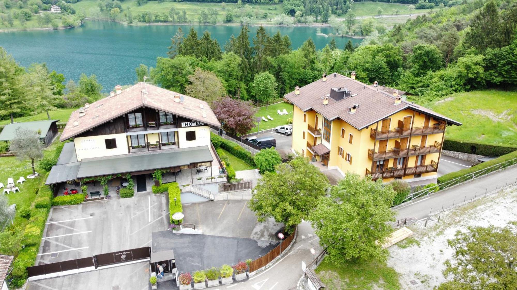 Albergo Stella Alpina テンノ エクステリア 写真